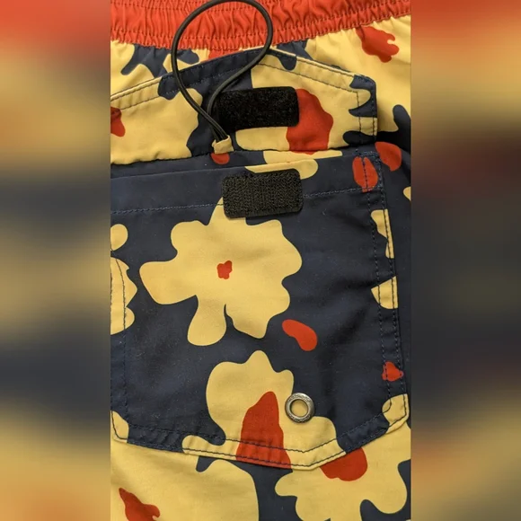 Maamgic Floral Swim Shorts, Medium - Picture 8 of 11